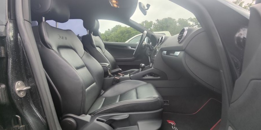 Audi RS3 8P / S-TRONIC 7 Sportback 2.5 TFSI 340 CV KW V3