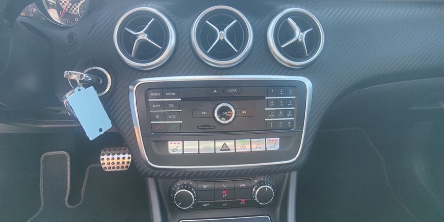 Mercedes Classe A 200 D / FASCINATION 2.2 CDI 136 7G-DCT PACK AMG