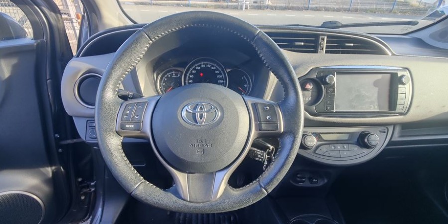 Toyota Yaris III PHASE 2 BVM6 1.4 D4D 90 CV / BUSINESS