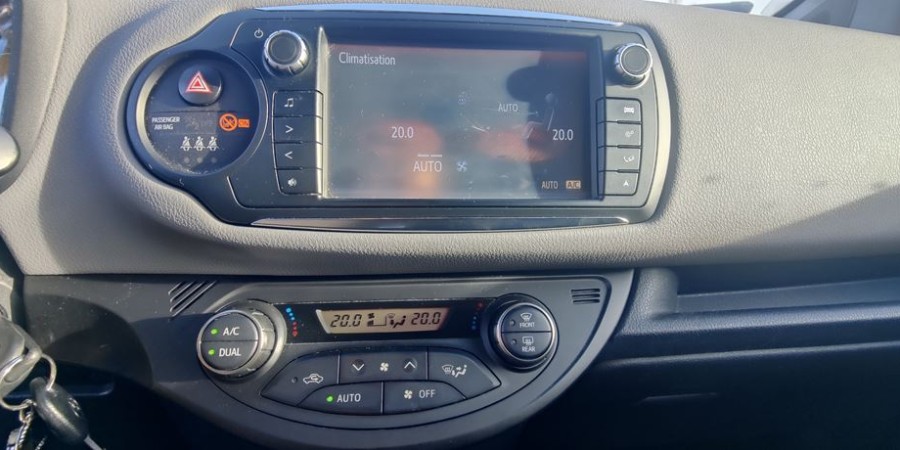 Toyota Yaris III PHASE 2 BVM6 1.4 D4D 90 CV / BUSINESS