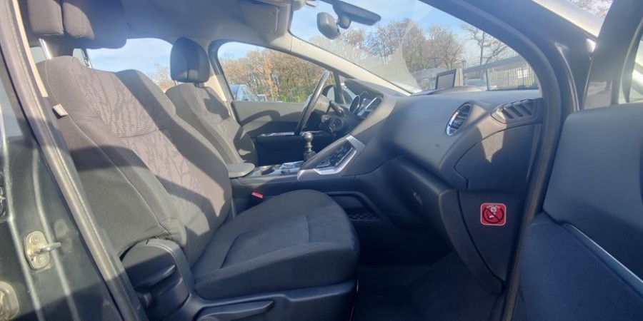 Peugeot 3008 ACTIVE 1.6 HDI 112 CV