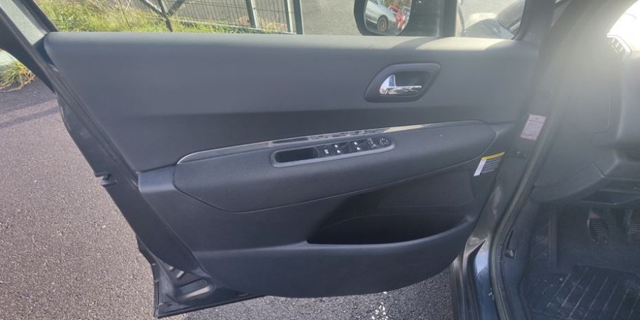 Peugeot 3008 ACTIVE 1.6 HDI 112 CV