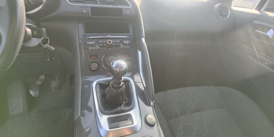 Peugeot 3008 ACTIVE 1.6 HDI 112 CV