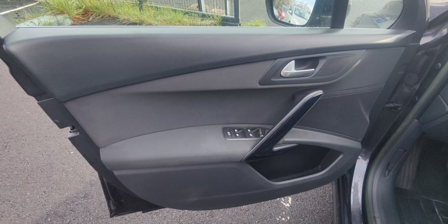 Peugeot 508 SW XENON + LED 2.0 HDI 163 CV / ALLURE