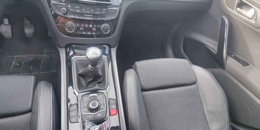 Peugeot 508 SW XENON + LED 2.0 HDI 163 CV / ALLURE