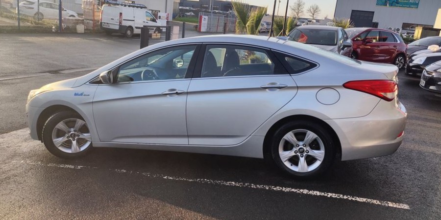 Hyundai i40 BLUE DRIVE 1.7 CRDI 115CV / PACK BUSINESS