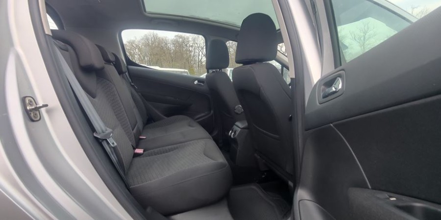 Peugeot 308 I PHASE 2 1.6 HDI 112 CV / ALLURE