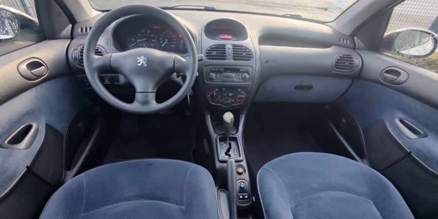 Peugeot 206 XT PREMIUM AUTOMATIQUE 1.4 L 75 CV