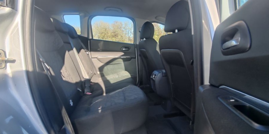 Peugeot 3008 1.6 HDI 110 CV / PREMIUM