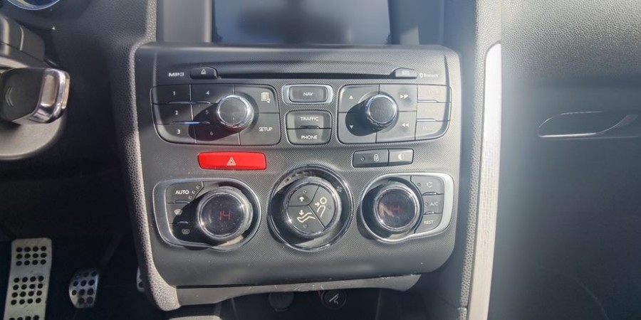 Citroën DS4 SO CHIC SUREQUIPEE 2.0 HDI 163 CV