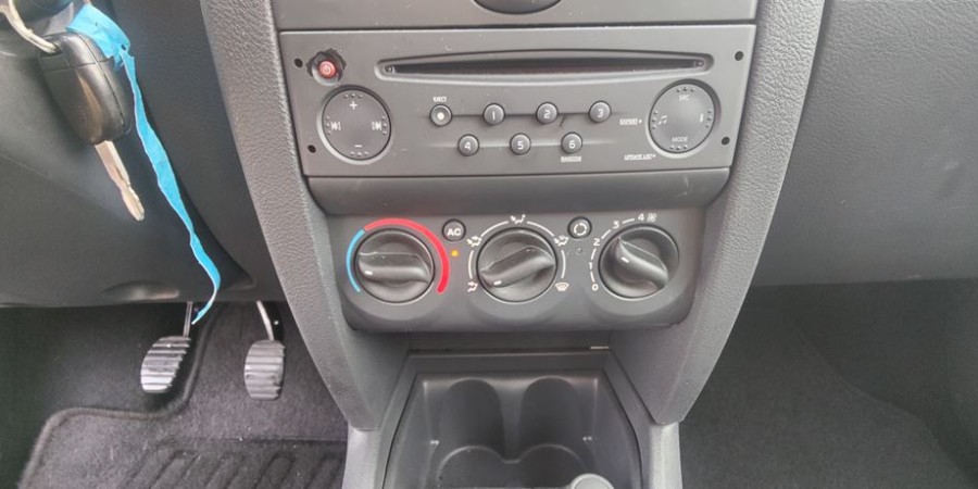 Renault Clio II CAMPUS 1.2 L 75 CV / AUTHENTIQUE