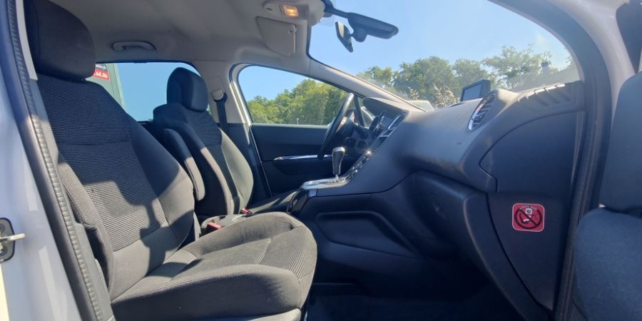 Peugeot 5008 PHASE 2 1.6 BLUE-HDI 120 CV / EAT6