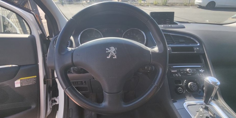 Peugeot 5008 PHASE 2 1.6 BLUE-HDI 120 CV / EAT6