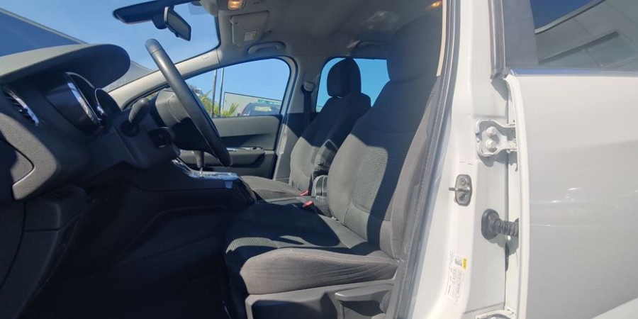 Peugeot 5008 PHASE 2 1.6 BLUE-HDI 120 CV / EAT6