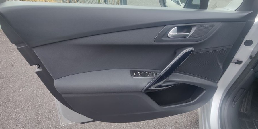 Peugeot 508 Berline 1.6 HDI 112 CV / ACTIVE