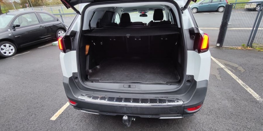 Peugeot 5008 II 7PL 1.5 BLUE-HDI 130 S&S / ALLURE