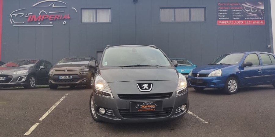 Peugeot 5008 1.6 HDI 112 CV / PACK BUSINESS