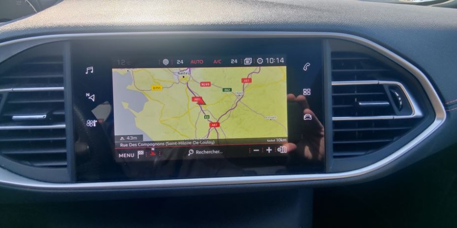 Peugeot 308 II PHASE 2 1.5 BLUE-HDI 130 EAT8 / GT PA