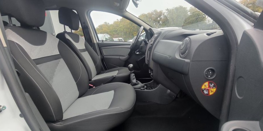 Dacia Duster PHASE 2 4X2 1.5 DCI 110 CV / BLACK TOUCH