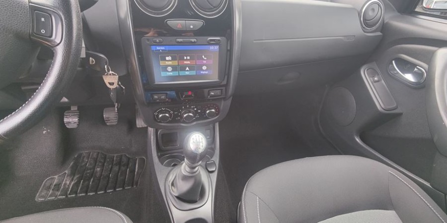 Dacia Duster PHASE 2 4X2 1.5 DCI 110 CV / BLACK TOUCH
