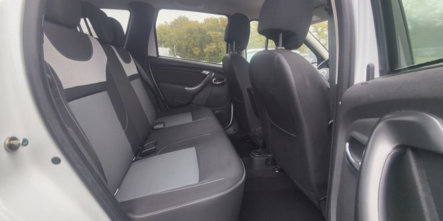 Dacia Duster PHASE 2 4X2 1.5 DCI 110 CV / BLACK TOUCH