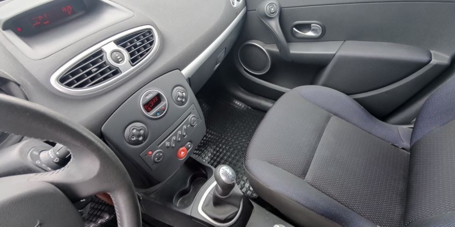 Renault Clio III 1.6 L 90 CV / EDITION DYNAMIQU