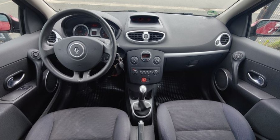 Renault Clio III 1.6 L 90 CV / EDITION DYNAMIQU