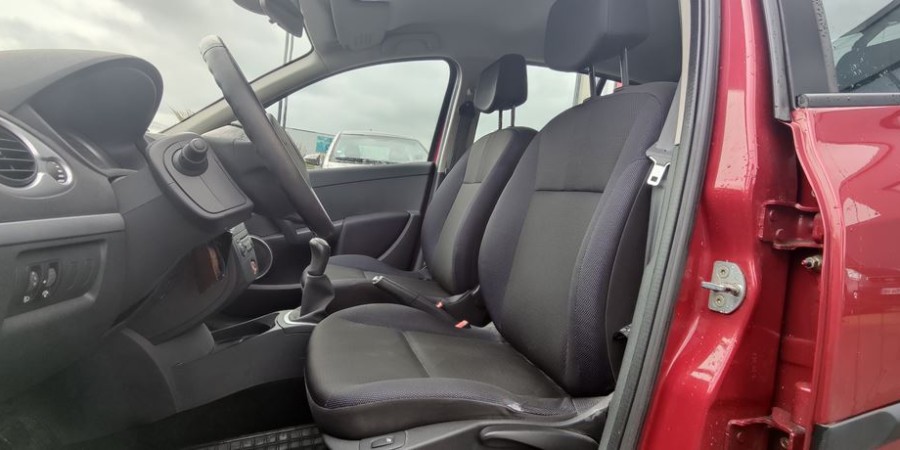 Renault Clio III 1.6 L 90 CV / EDITION DYNAMIQU