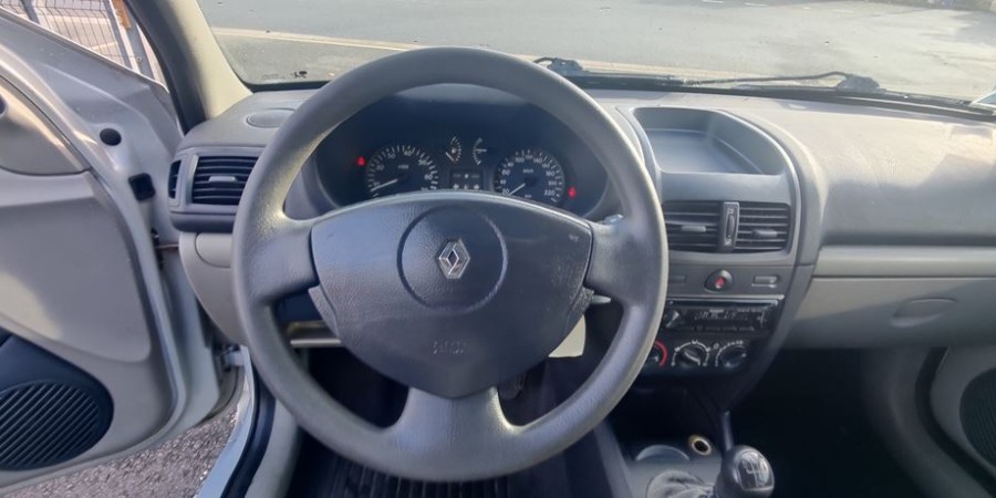Renault Clio II PHASE 2 1.2 I 60 / CONFORT