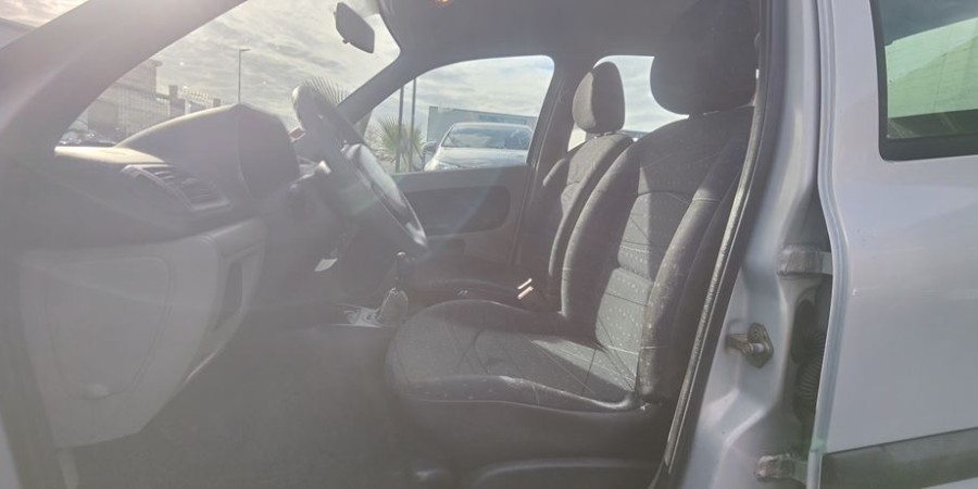 Renault Clio II PHASE 2 1.2 I 60 / CONFORT