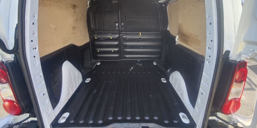 Peugeot Partner II FOURGON 1.6 E-HDI 90 CV