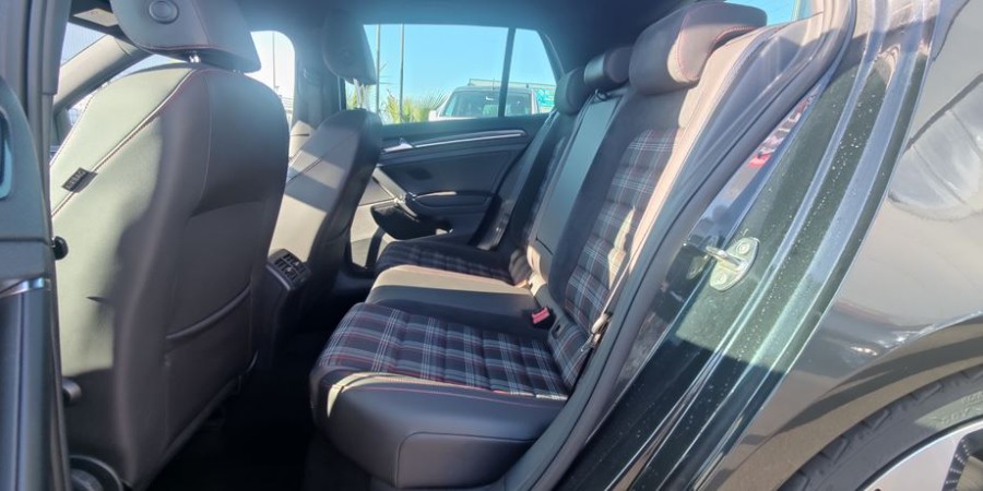 Volkswagen Golf VII GTI DYNAUDIO / DCC 2.0 TSI 230 DSG6 PACK PERFOR