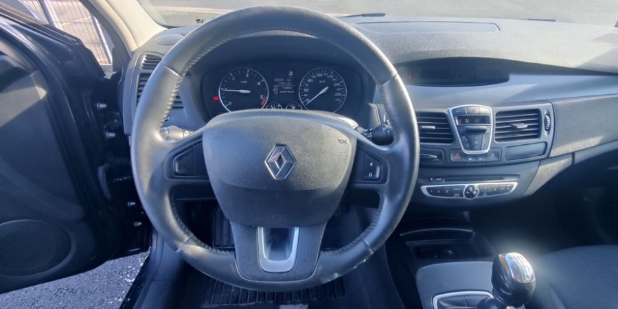 Renault Laguna Estate III PHASE 1 2.0 DCI 130 CV