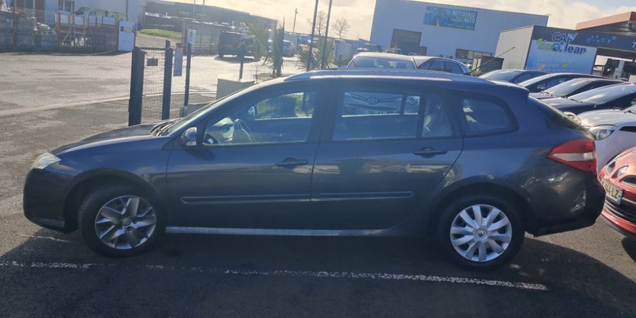 Renault Laguna Estate III PHASE 1 2.0 DCI 130 CV