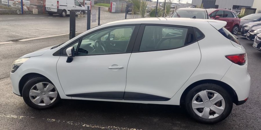 Renault Clio IV SOCIETE 1.5 DCI 75 CV / AIR MEDIA NAV