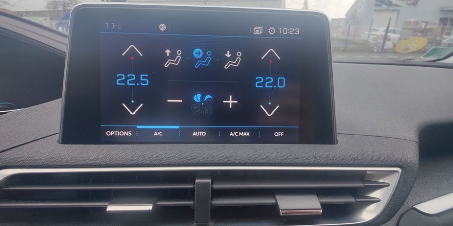 Peugeot 3008 1.6 BLUE-HDI 120 EAT6 / ALLUR