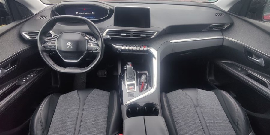 Peugeot 3008 1.6 BLUE-HDI 120 EAT6 / ALLUR