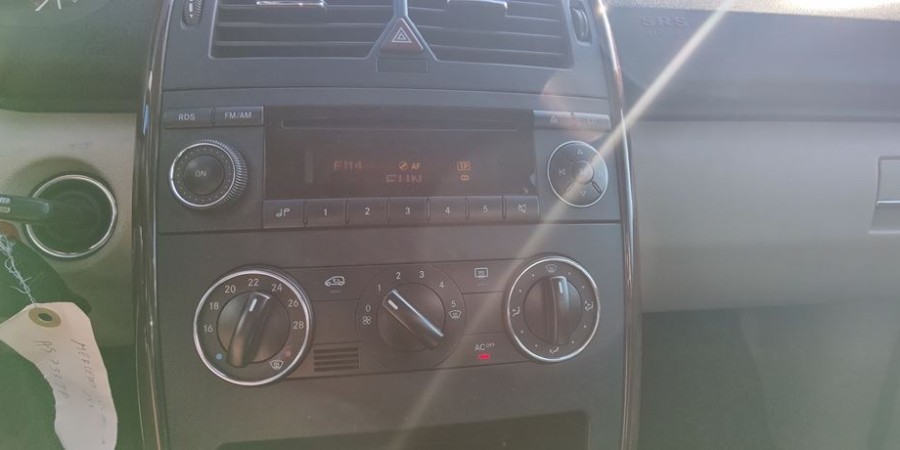 Mercedes Classe A 150 1.5 I 95 CH 8V /