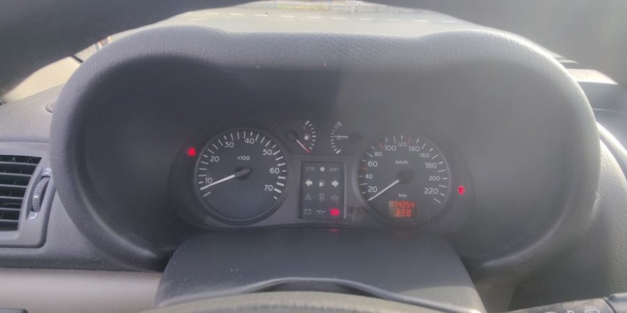 Renault Clio II PHASE 2 1.2 I 60 / CONFORT