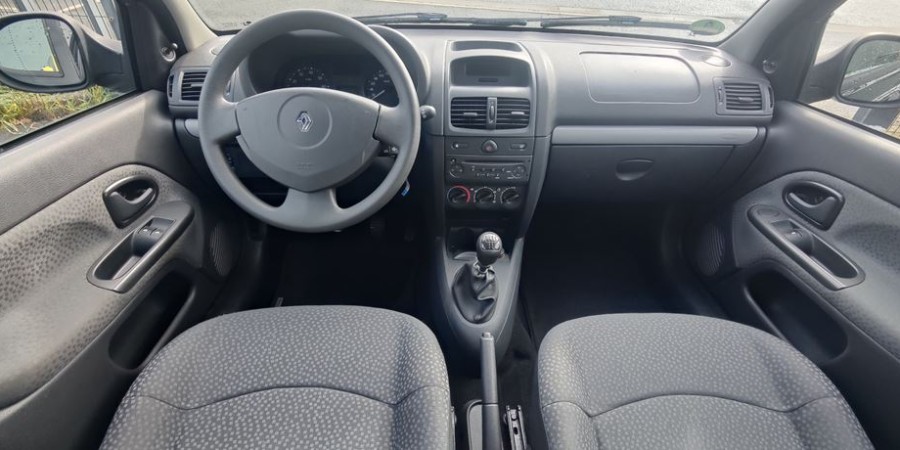 Renault Clio II CAMPUS 1.2 L 75 CV / AUTHENTIQUE
