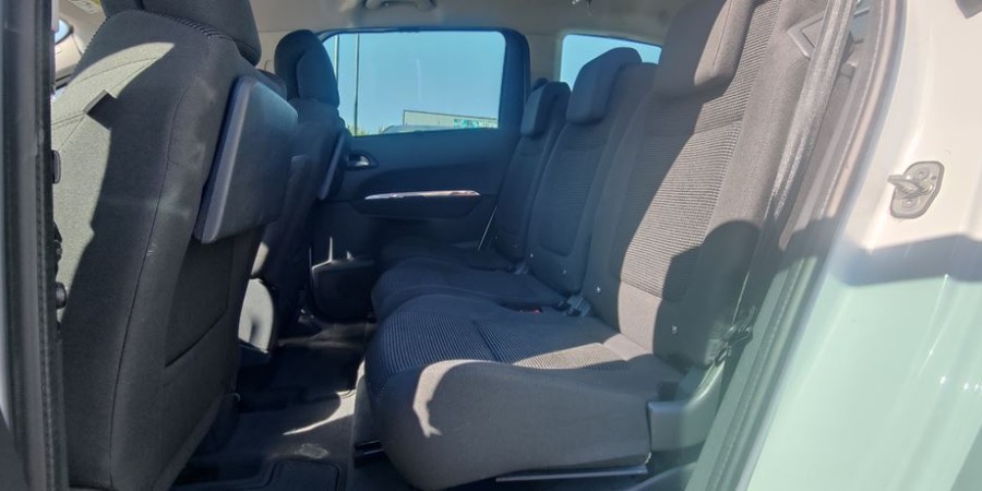 Peugeot 5008 PHASE 2 1.6 BLUE-HDI 120 CV / EAT6