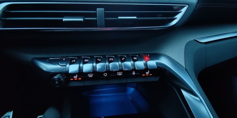 Peugeot 5008 II EAT6 S&S ALCANTARA 2.0 BLUE-HDI 180 / GT PACK