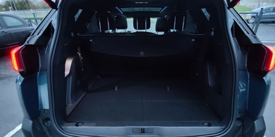 Peugeot 5008 II EAT6 S&S ALCANTARA 2.0 BLUE-HDI 180 / GT PACK