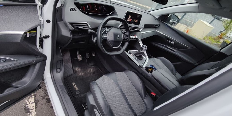 Peugeot 5008 II 7PL 1.5 BLUE-HDI 130 S&S / ALLURE