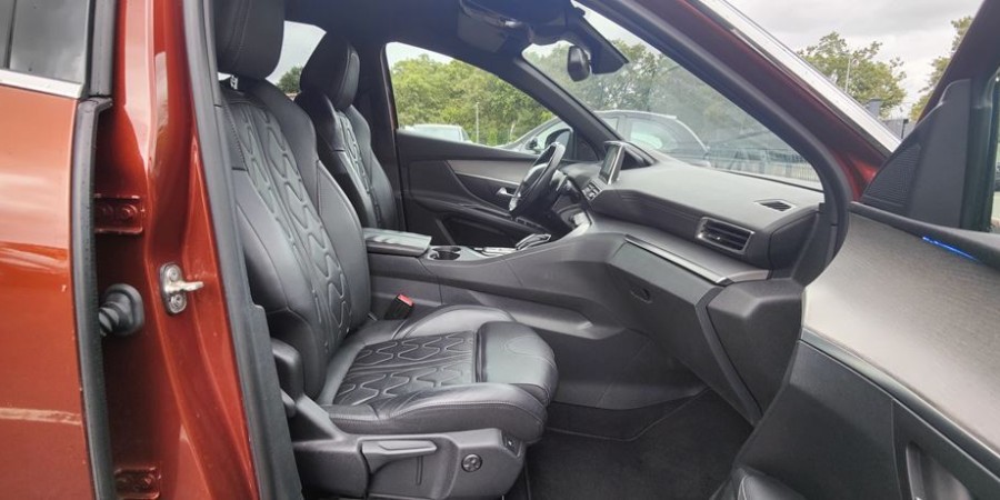 Peugeot 3008 II S&S EAT6 2.0 BLUE-HDI 180 / GT