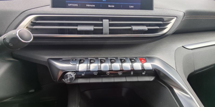 Peugeot 3008 II S&S EAT6 2.0 BLUE-HDI 180 / GT