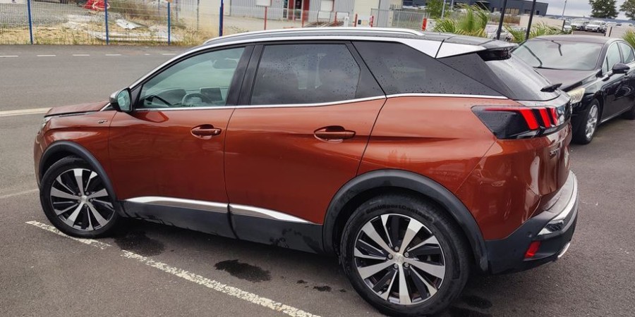 Peugeot 3008 II S&S EAT6 2.0 BLUE-HDI 180 / GT