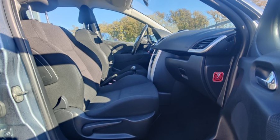 Peugeot 207 TRENDY 1.4 VTI 95 CV