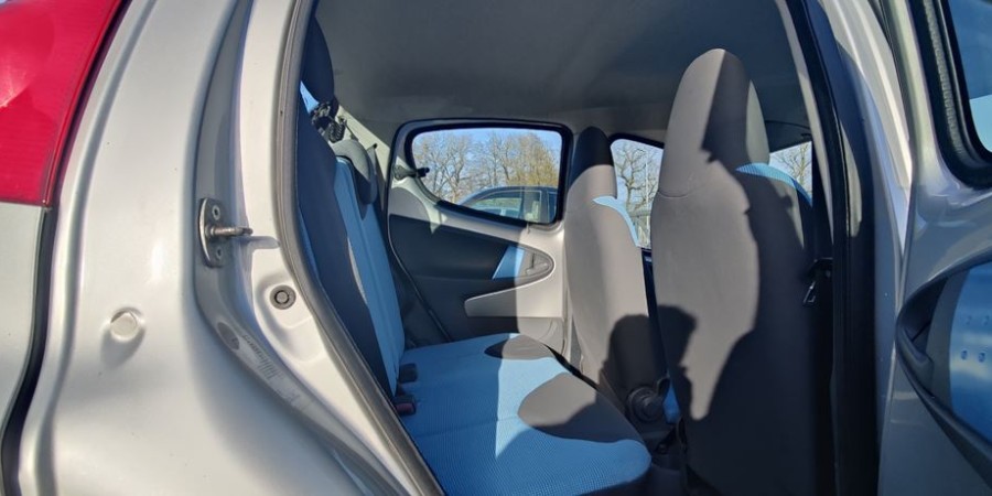 Peugeot 107 1ERE MAIN 1.0L 70 / URBAN MOVE