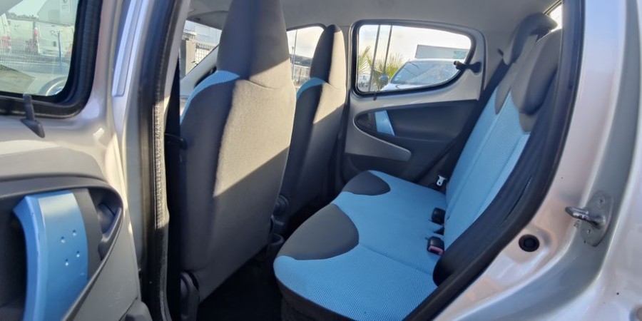 Peugeot 107 1ERE MAIN 1.0L 70 / URBAN MOVE